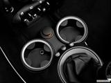  Cup holders photo