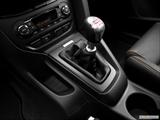  Gear shifter/center console photo