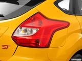  Passenger Side Taillight photo