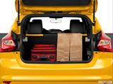  Trunk props photo