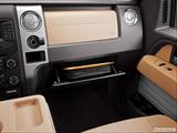  Glove box open photo