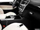  Zune and auxiliary jack photo