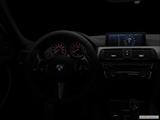  Centered wide dash shot photo