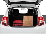  Trunk props photo