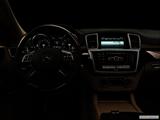  Centered wide dash shot photo