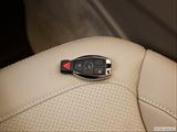  Key fob on driver's seat photo