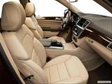  Passenger seat photo