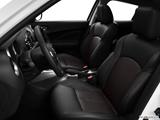  Front seats from Drivers Side photo