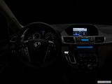  Centered wide dash shot photo