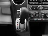  Gear shifter/center console photo