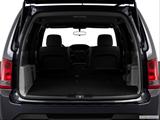  Hatchback & SUV rear angle photo