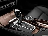  Gear shifter/center console photo