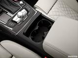  Cup holders photo