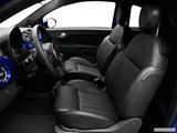  Front seats from Drivers Side photo
