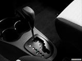  Gear shifter/center console photo