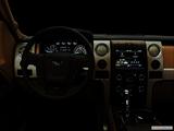  Centered wide dash shot photo
