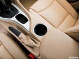  Cup holders photo