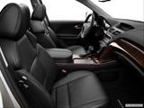  Passenger seat photo