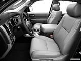  Front seats from Drivers Side photo
