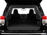  Hatchback & SUV rear angle photo