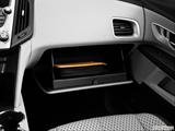  Glove box open photo