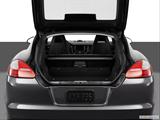  Hatchback & SUV rear angle photo