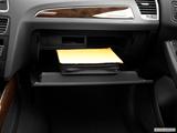  Glove box open photo