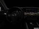  Centered wide dash shot photo