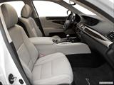  Passenger seat photo