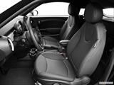  Front seats from Drivers Side photo