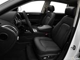  Front seats from Drivers Side photo
