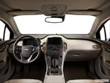  Dashboard, center console, gear shifter view photo