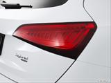  Passenger Side Taillight photo
