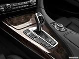  Gear shifter/center console photo