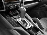  Gear shifter/center console photo