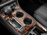  Cup holders photo