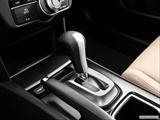  Gear shifter/center console photo