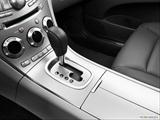  Gear shifter/center console photo