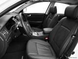  Front seats from Drivers Side photo