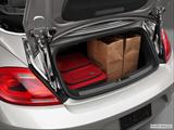  Trunk props photo