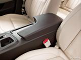 Front center console with closed lid, from driver's side looking down photo
