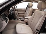  Front seats from Drivers Side photo