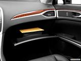  Glove box open photo