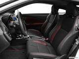  Front seats from Drivers Side photo