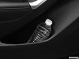  Cup holder prop (tertiary) photo