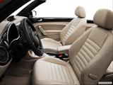  Front seats from Drivers Side photo