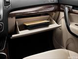  Glove box open photo