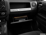  Glove box open photo