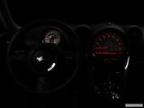  Centered wide dash shot photo
