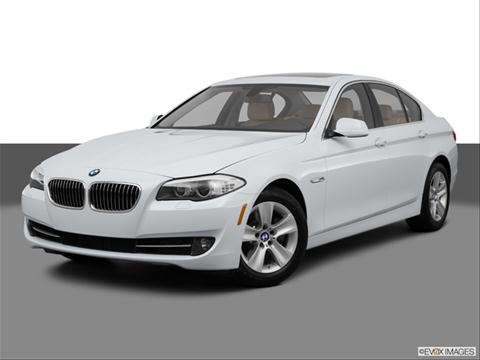 2013 BMW 5 Series 4-door 528i  Sedan Front angle medium view photo